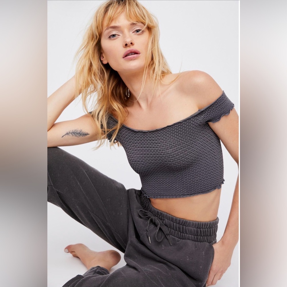Free People Smocked Off-Shoulder Crop Top XS/S